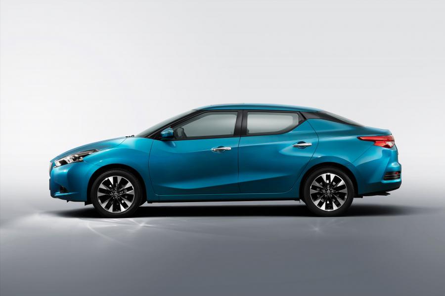  Nissan Lannia 2015 года  (фото 8 из 20)